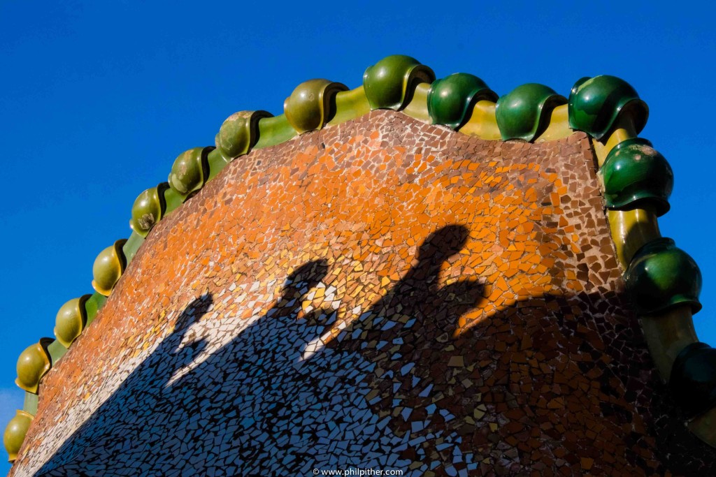 Casa Battlo, Gaudi's rooftop decorations