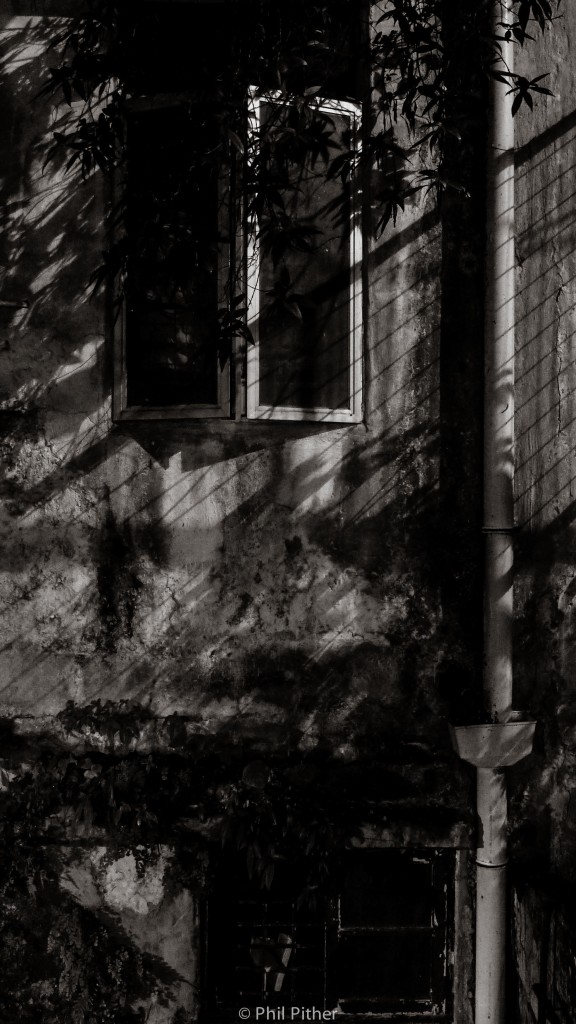 Building on Ladder Street - those spooky shadows