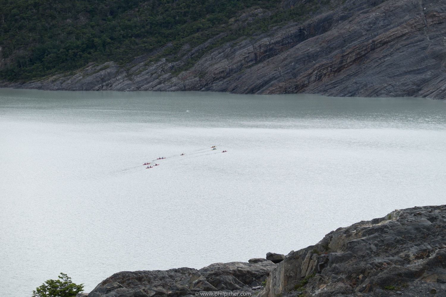 Lago Grey - intrepid kayakers